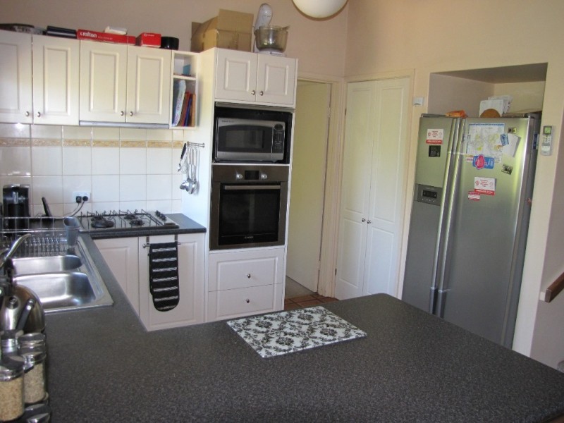 5 Smallburn Avenue, Newborough VIC 3825