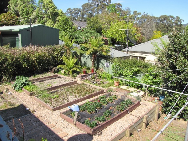 5 Smallburn Avenue, Newborough VIC 3825