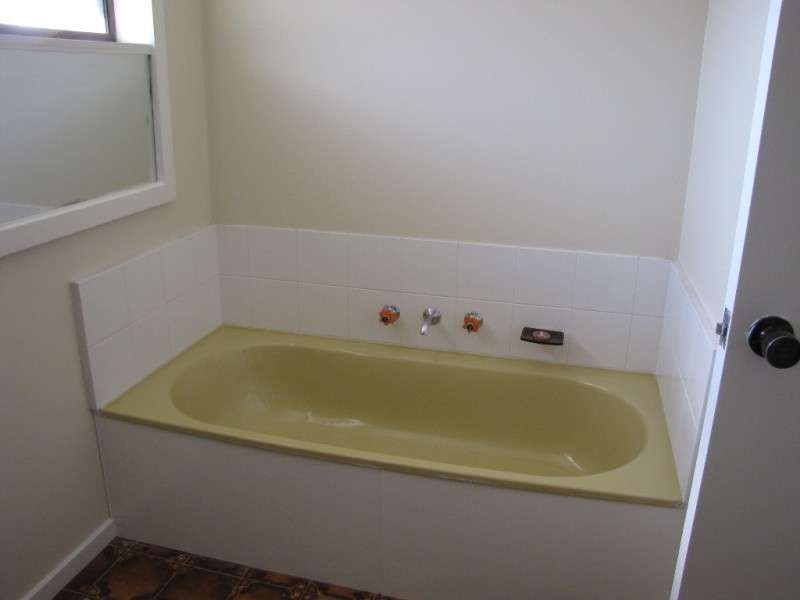 20 Abbott Street, Moe VIC 3825