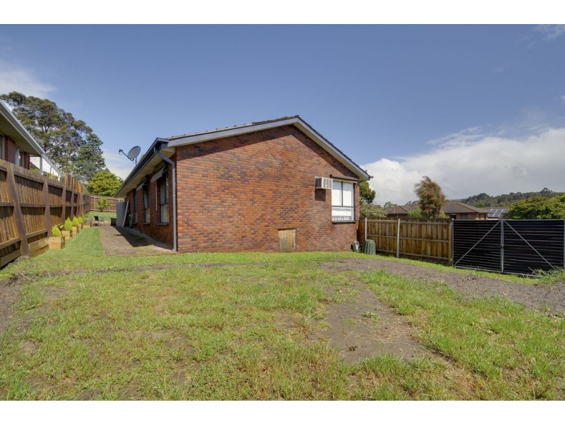10 Cobb Court, Newborough VIC 3825