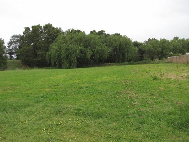 3 Albert Street, Moe VIC 3825