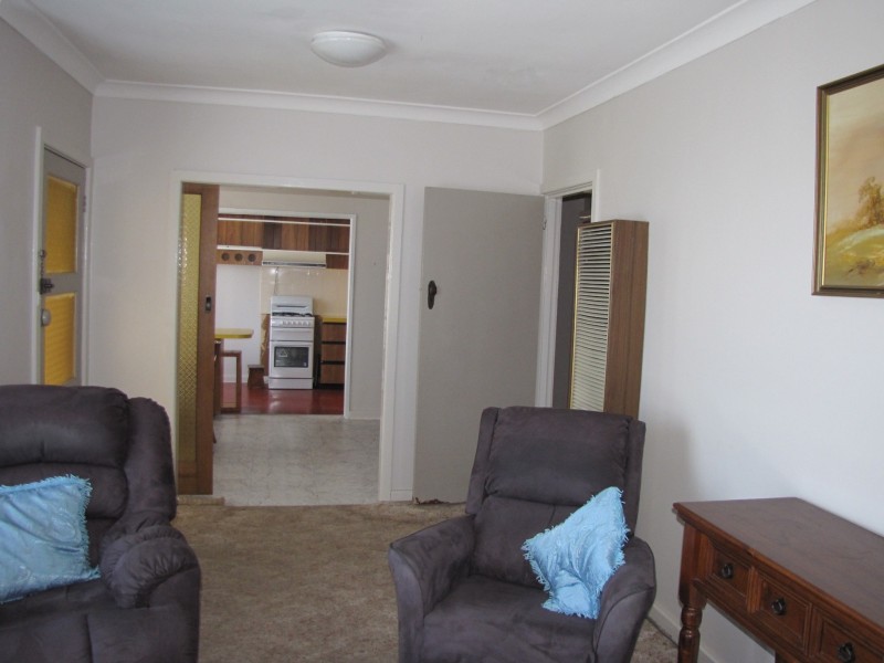 13 Charles Street, Moe VIC 3825