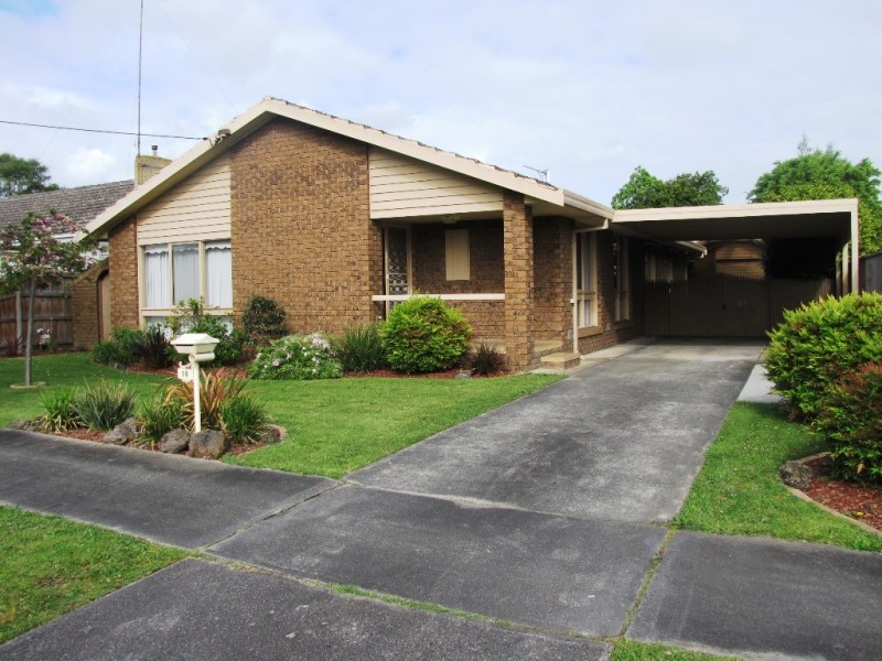 10 Bruce Street, Moe VIC 3825