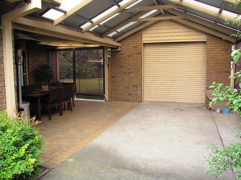 10 Bruce Street, Moe VIC 3825