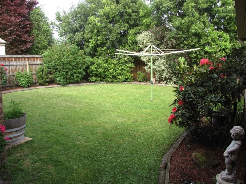 10 Bruce Street, Moe VIC 3825