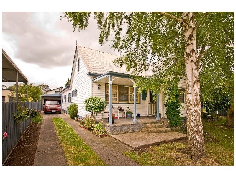 6 Wuttrich Street, Moe VIC 3825