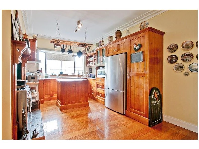 6 Wuttrich Street, Moe VIC 3825