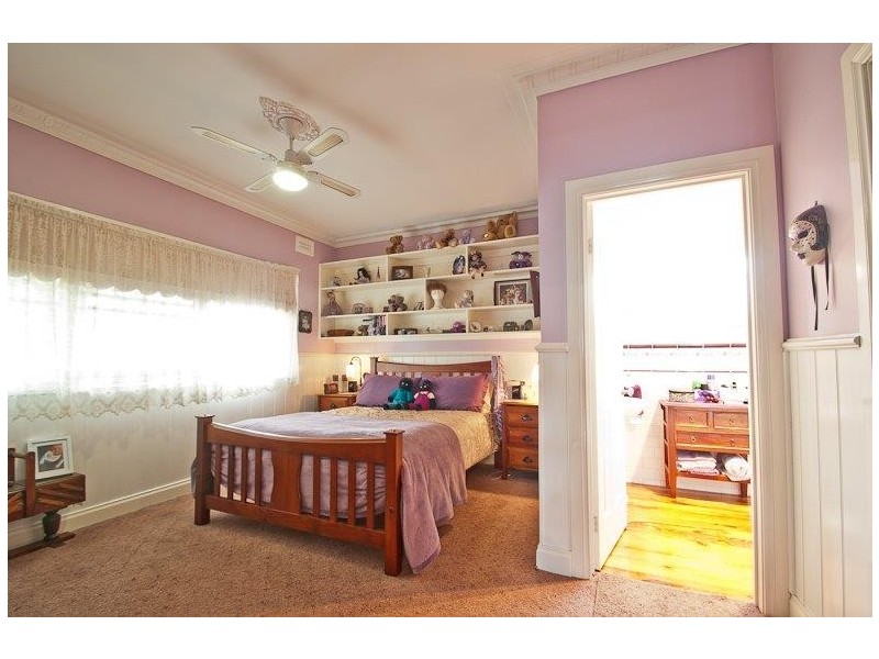 6 Wuttrich Street, Moe VIC 3825
