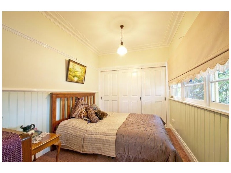 6 Wuttrich Street, Moe VIC 3825
