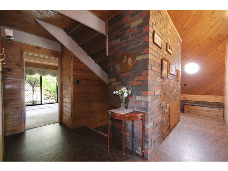 11 Frys Track, Hernes Oak VIC 3825