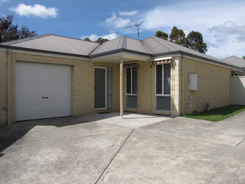 Unit 3/39 South Street, Moe VIC 3825