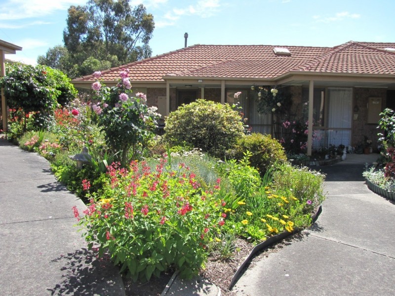 Unit 5, 15 Burrage Court, Moe VIC 3825