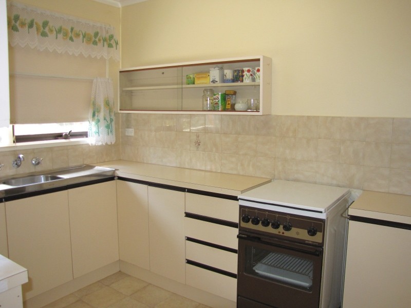 Unit 5, 15 Burrage Court, Moe VIC 3825