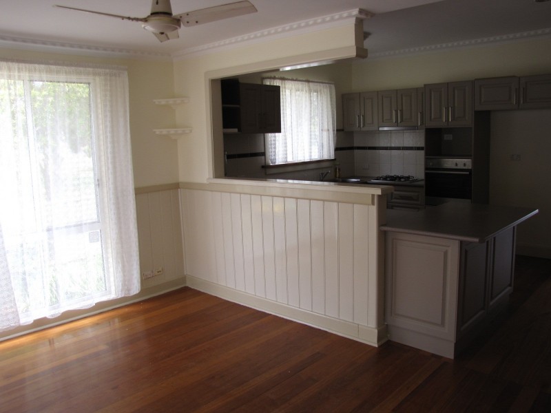 6 Vale Street, Moe VIC 3825