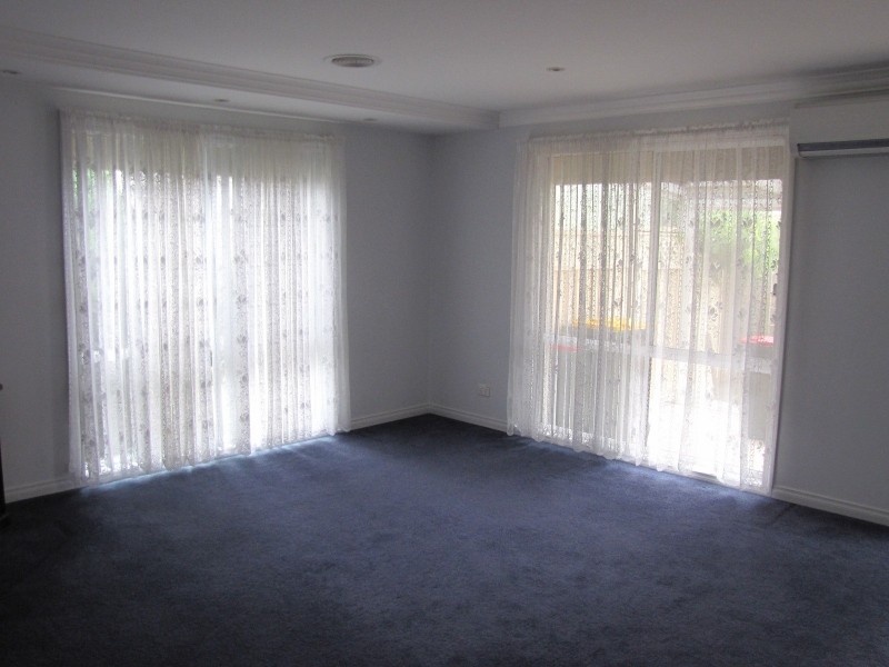 1/40 Parkside Drive, Moe VIC 3825