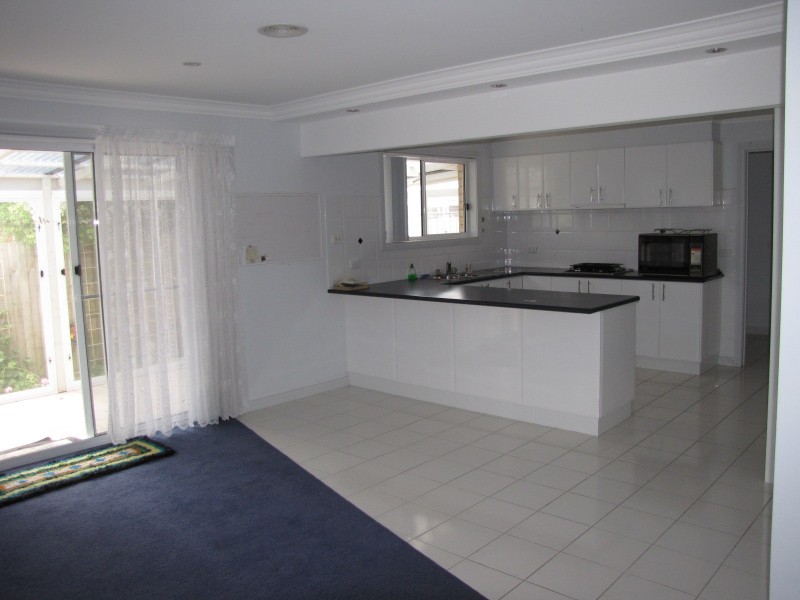 1/40 Parkside Drive, Moe VIC 3825