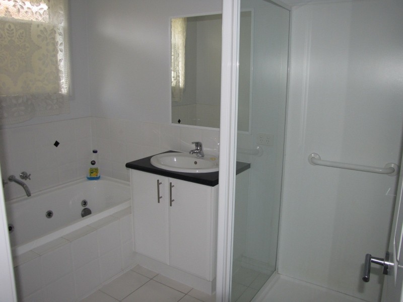 1/40 Parkside Drive, Moe VIC 3825