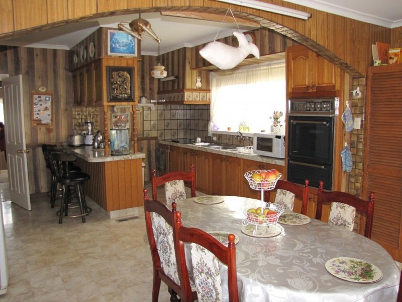 108 Service Road, Moe VIC 3825