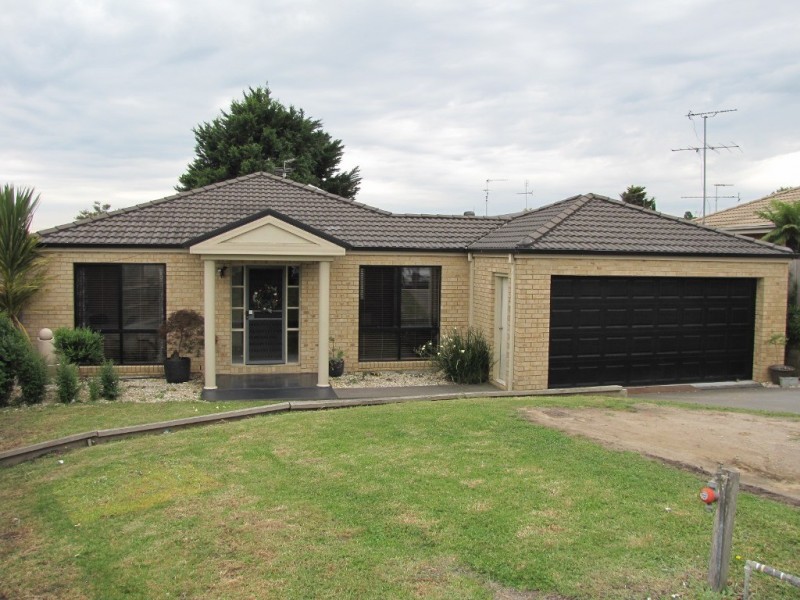 5 Varcoe Court, Newborough VIC 3825