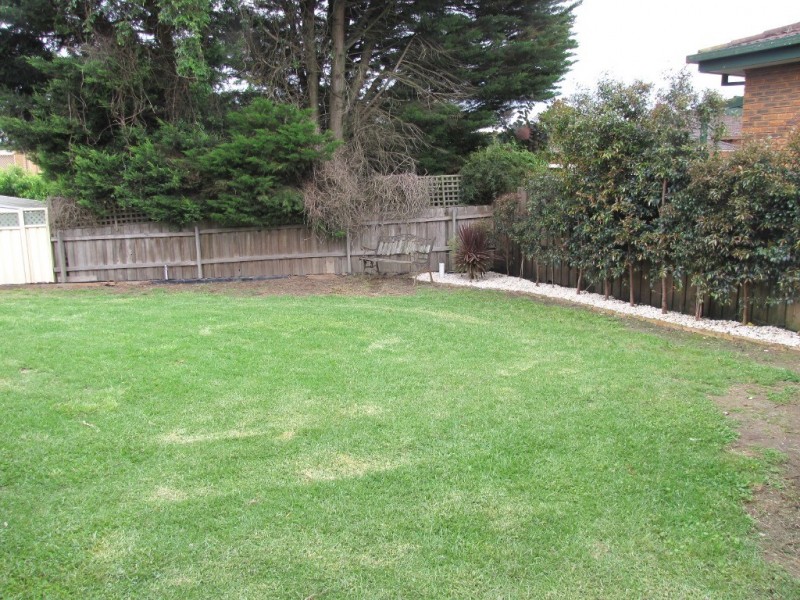 5 Varcoe Court, Newborough VIC 3825