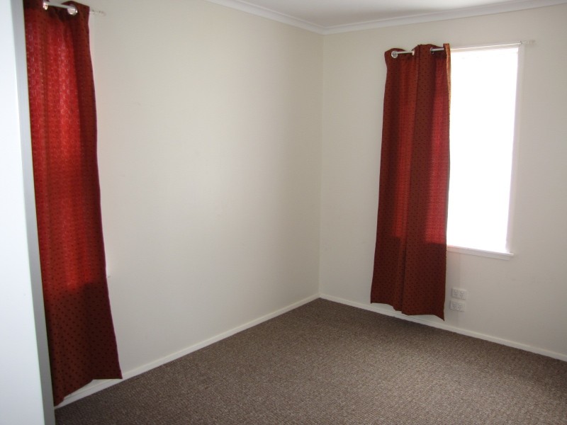 19 Staff Street, Moe VIC 3825