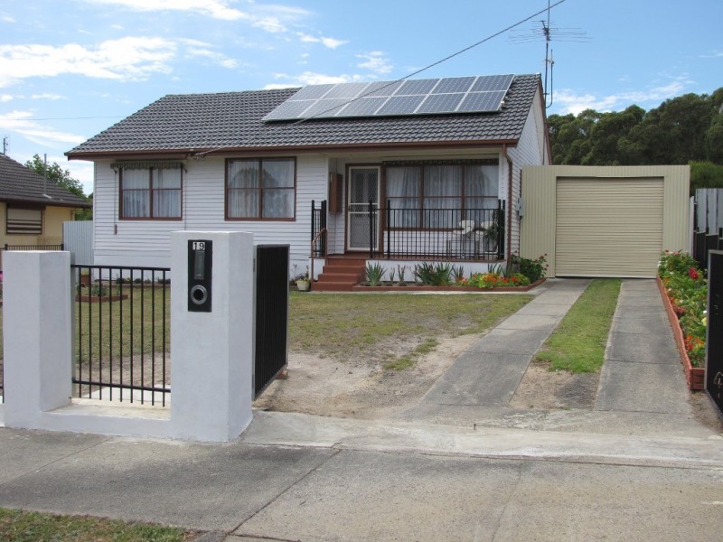 19 Staff Street, Moe VIC 3825