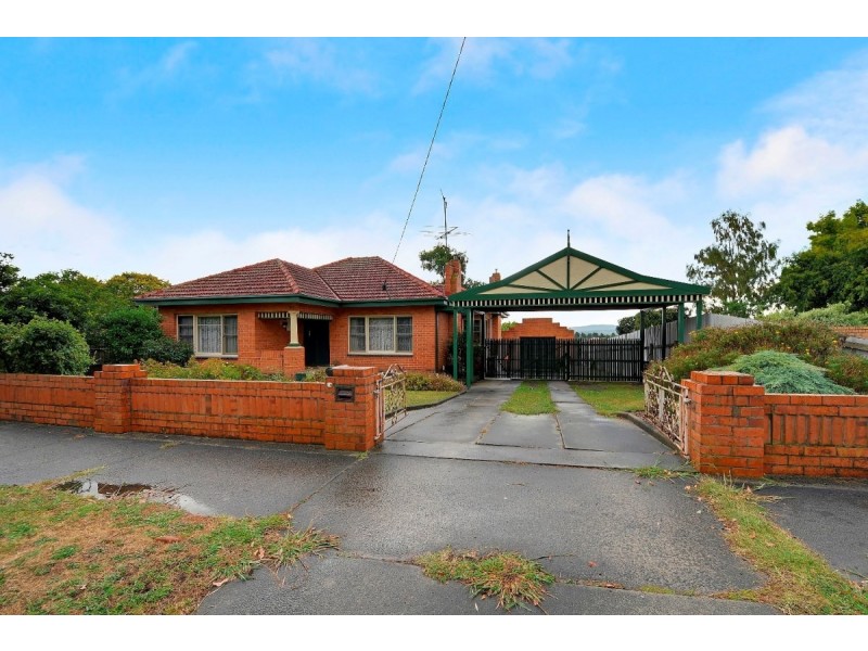 19 Balfour Street, Newborough VIC 3825