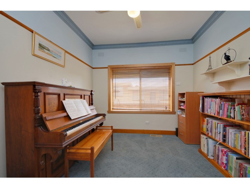 19 Balfour Street, Newborough VIC 3825