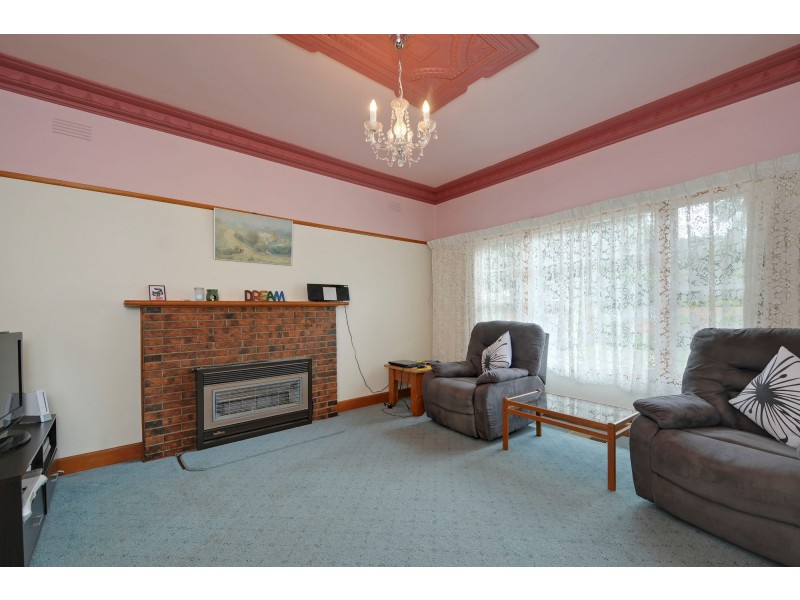 19 Balfour Street, Newborough VIC 3825