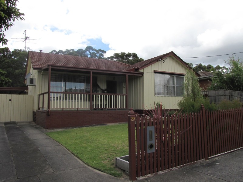 29 Staff Street, Moe VIC 3825
