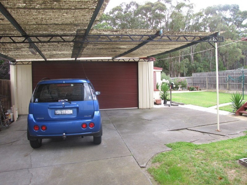 29 Staff Street, Moe VIC 3825