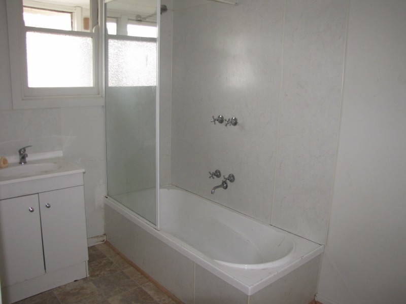 127 Lloyd Street, Moe VIC 3825