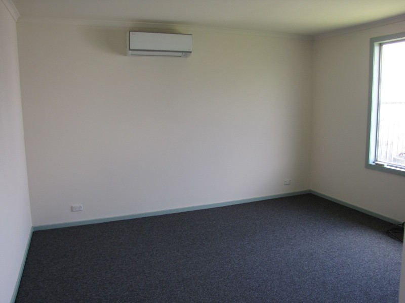 17 Austin Avenue, Moe VIC 3825