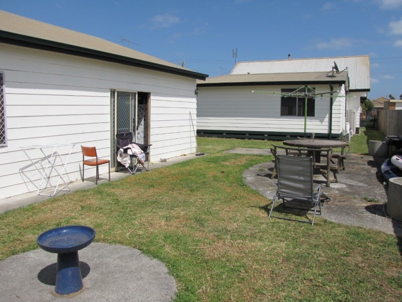 17 Austin Avenue, Moe VIC 3825