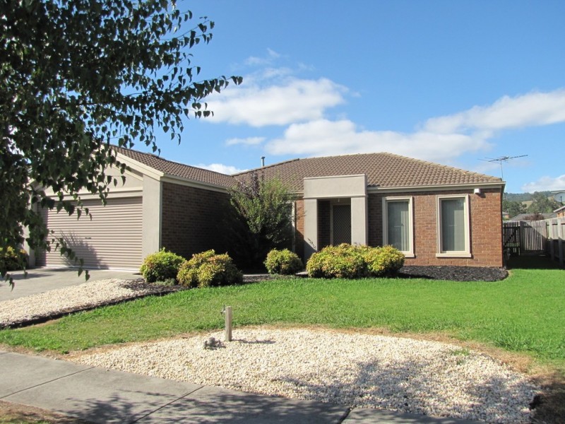 111 School Road, Trafalgar VIC 3824