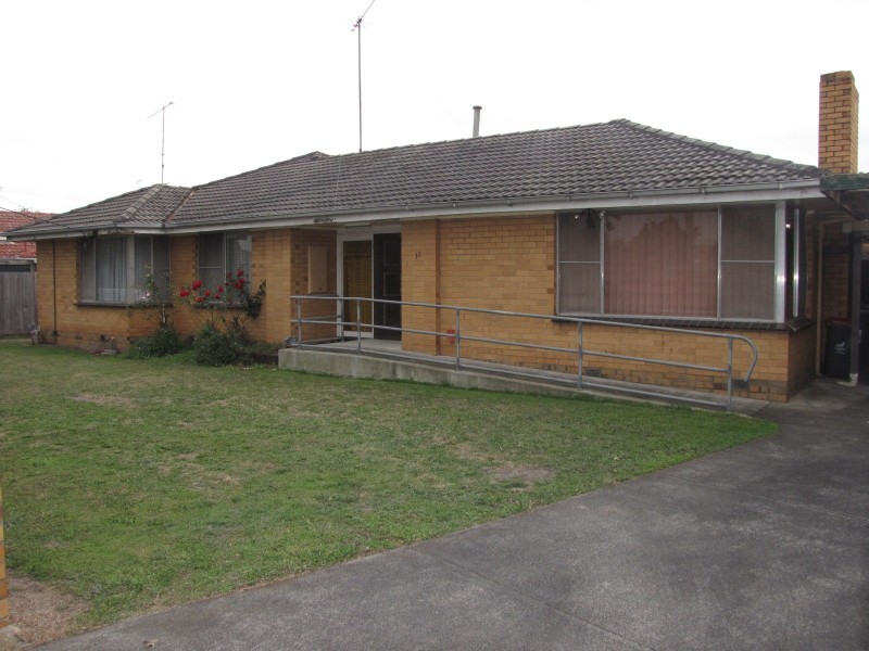 11 Evelyn Street, Moe VIC 3825