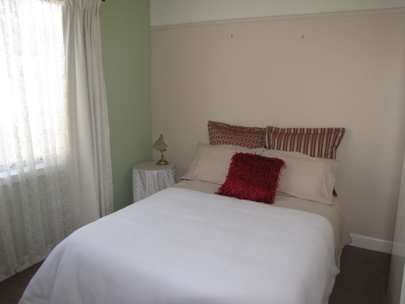 4 Robinson Street, Moe VIC 3825