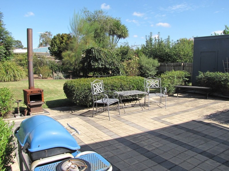 4 Robinson Street, Moe VIC 3825