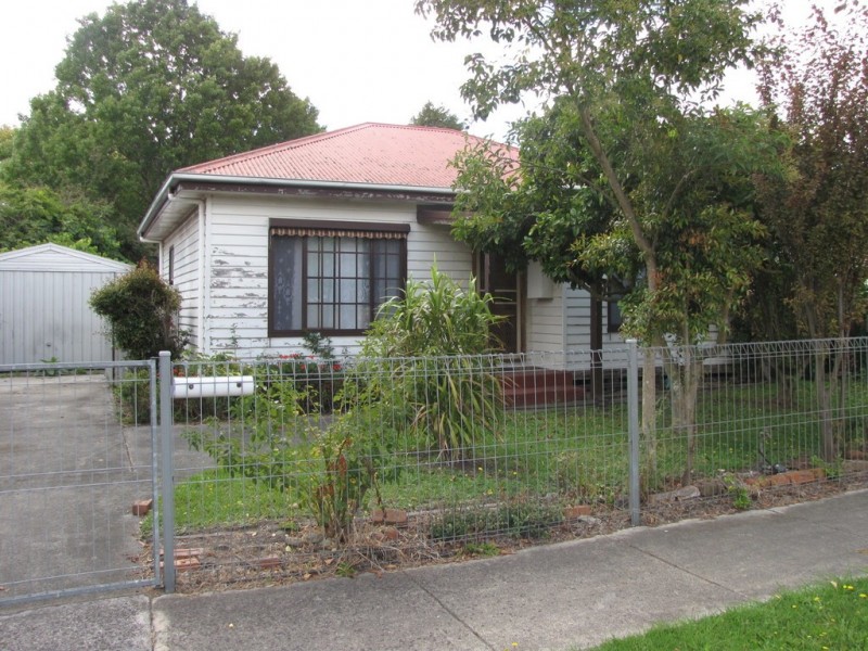 7 Mena Street, Moe VIC 3825