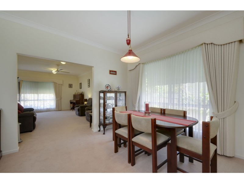 13 Murray Road, Newborough VIC 3825