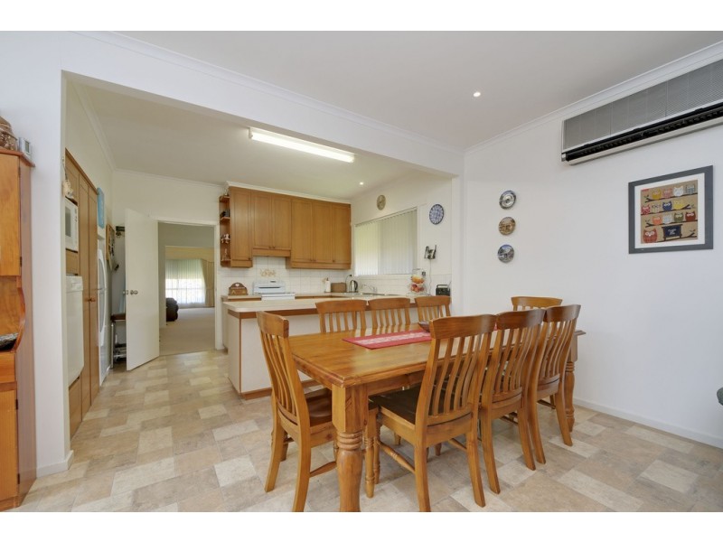 13 Murray Road, Newborough VIC 3825