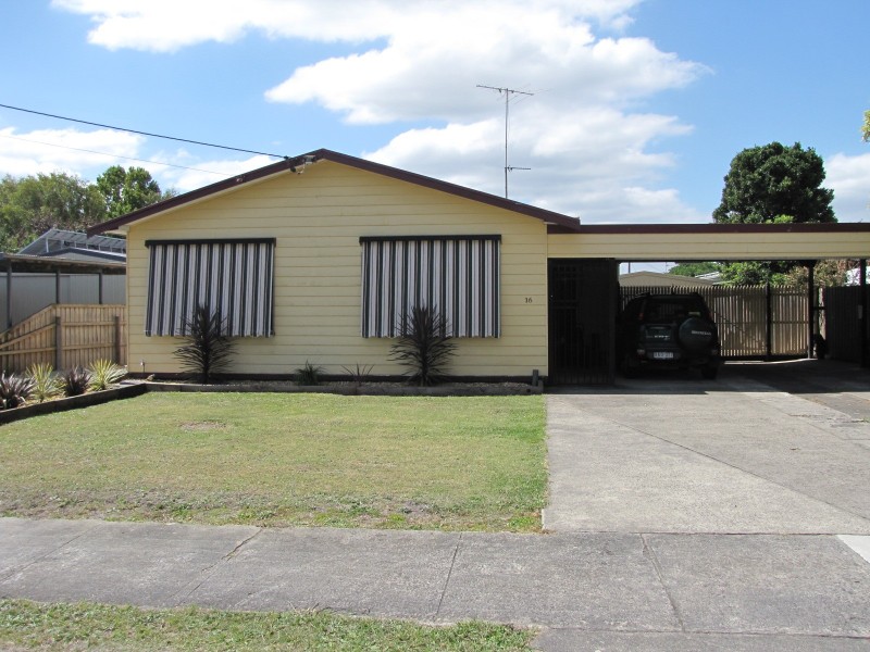 16 Stearman Street, Newborough VIC 3825