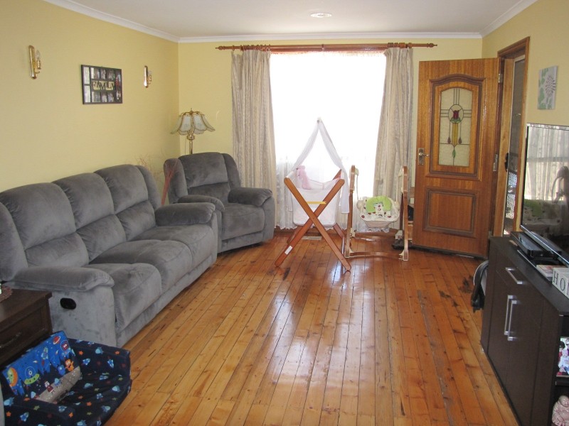 16 Stearman Street, Newborough VIC 3825