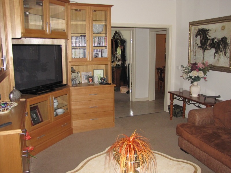 79 Moore Street, Moe VIC 3825