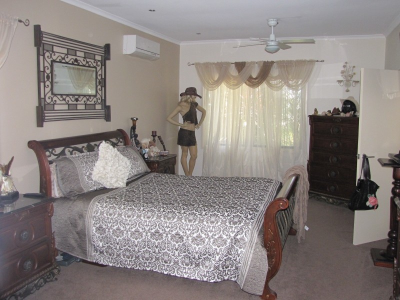 79 Moore Street, Moe VIC 3825