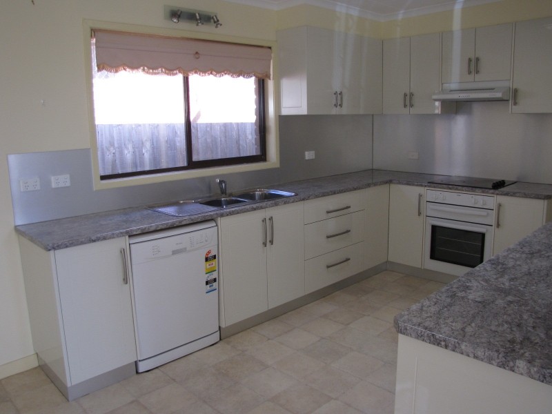 10 Griffin Street, Moe VIC 3825