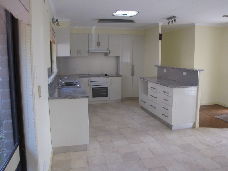 10 Griffin Street, Moe VIC 3825