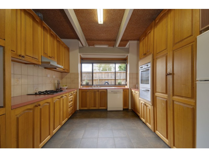 52 Dinwoodie Drive, Newborough VIC 3825