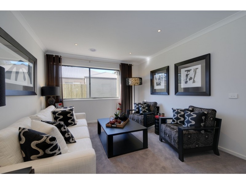 4 Discovery Boulevard, Moe VIC 3825