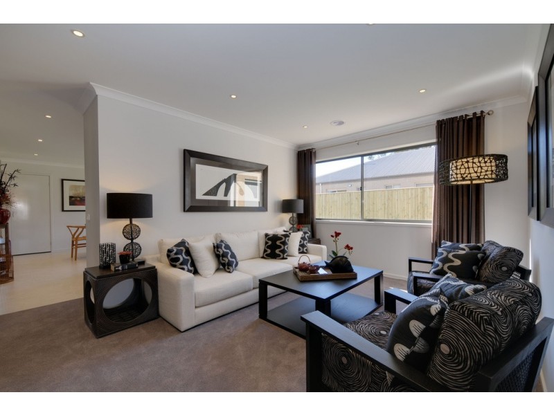 4 Discovery Boulevard, Moe VIC 3825